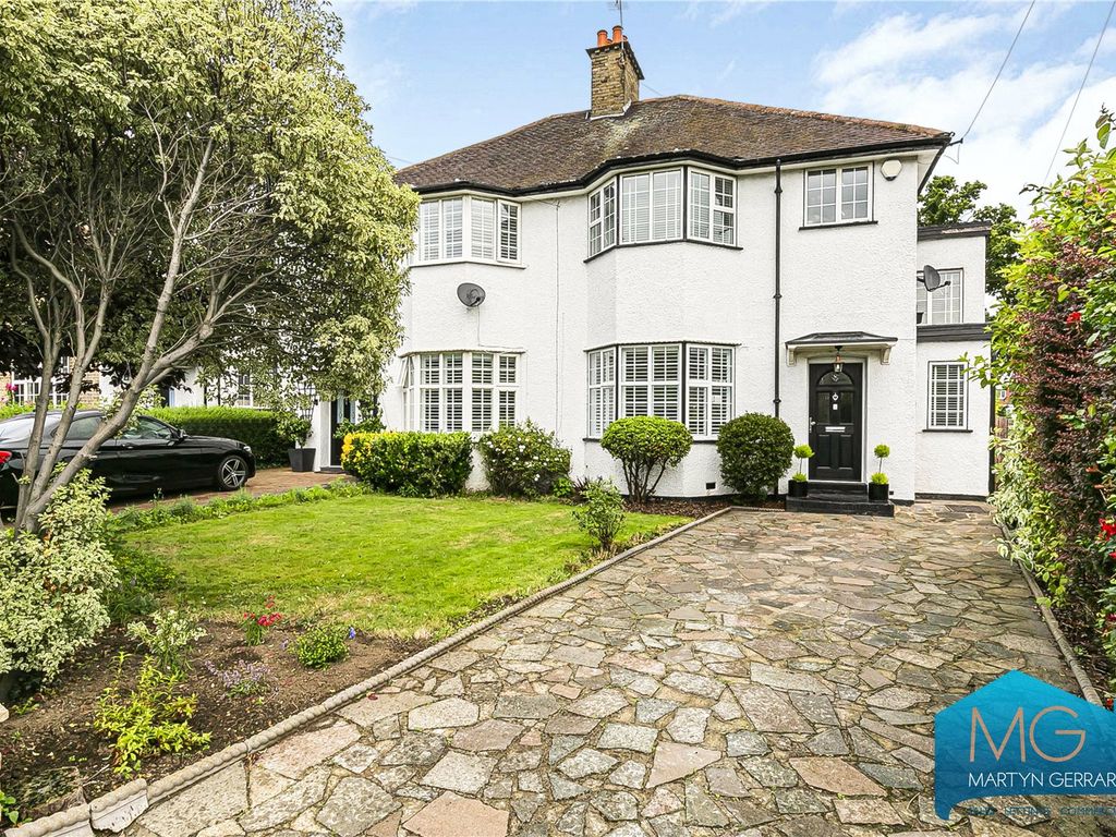 4 bed semi-detached house for sale in Sherbrook Gardens, Winchmore Hill, London N21, £1,000,000