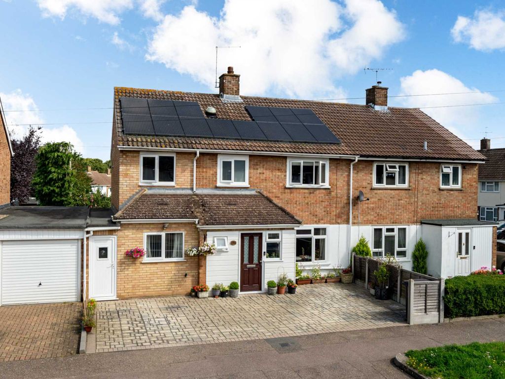 5 bed semi-detached house for sale in Boxted Road, Warners End HP1, £550,000