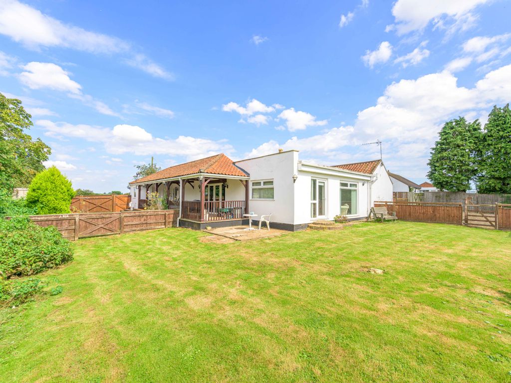 3 bed detached house for sale in Steeping Road, Thorpe Fendykes, Wainfleet PE24, £350,000