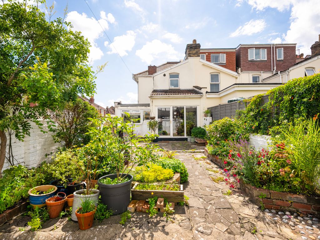 3 bed end terrace house for sale in Quarrington Road, Ashley Down, Bristol BS7, £560,000