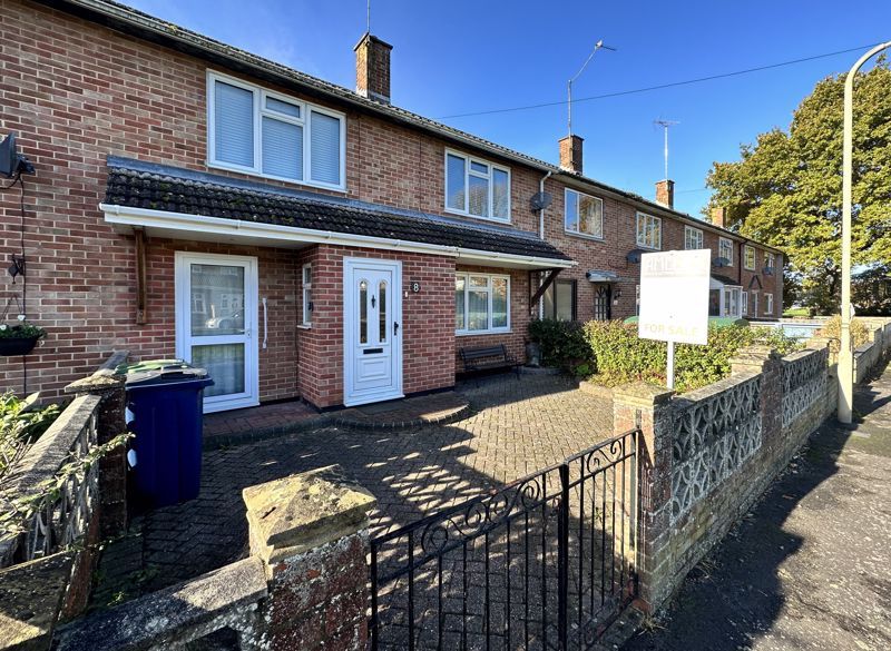 3 bed end terrace house for sale in Gentian Road, Oxford OX4, £345,000