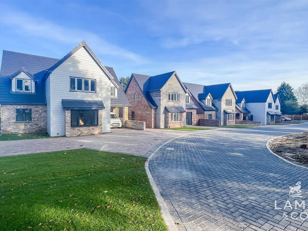New home, 4 bed detached house for sale in Plot 2, Franceska Gardens, Alresford CO7, £635,000