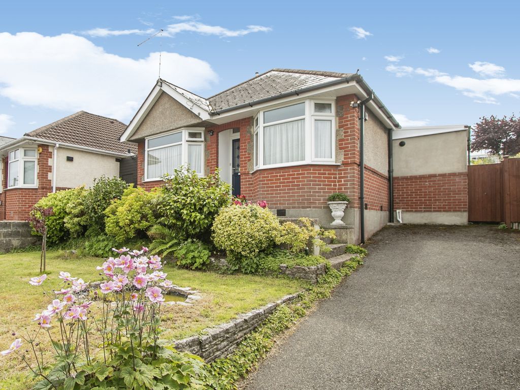 3 bed bungalow for sale in Sylvan Road, Poole BH12, £350,000