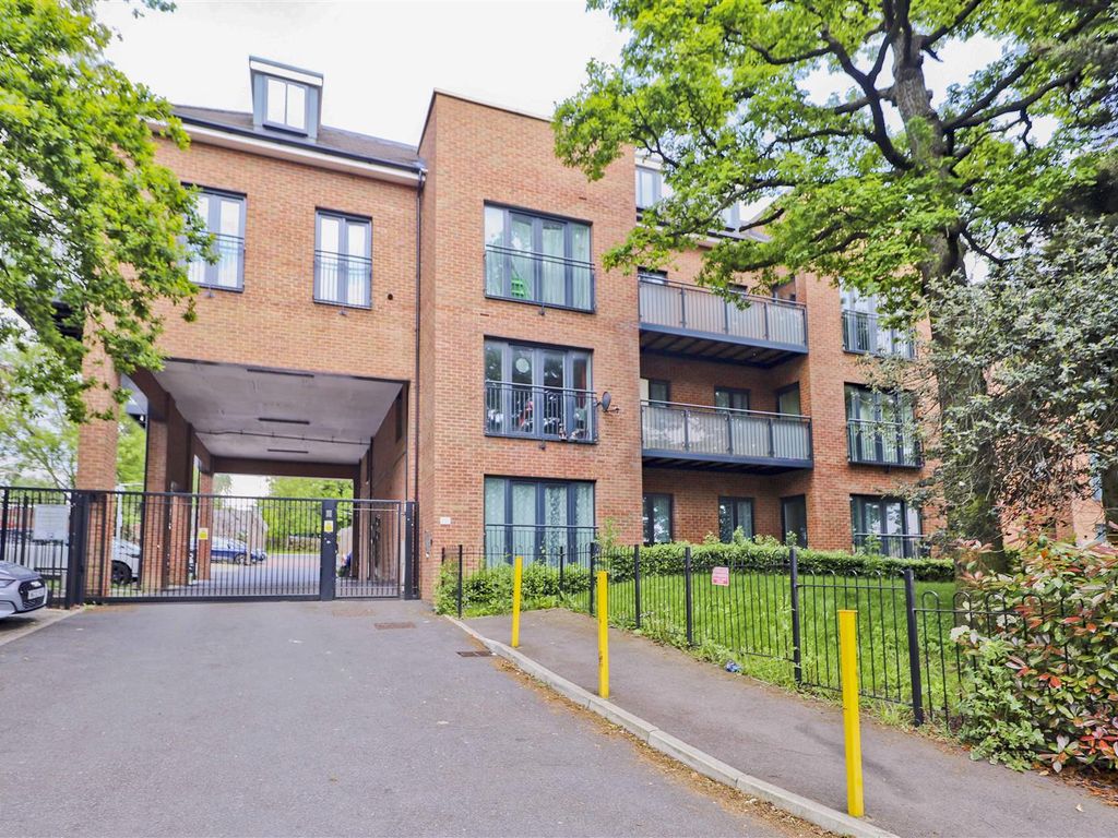 2 bed flat for sale in Sudbury Hill, Harrow-On-The-Hill, Harrow HA1, £375,000