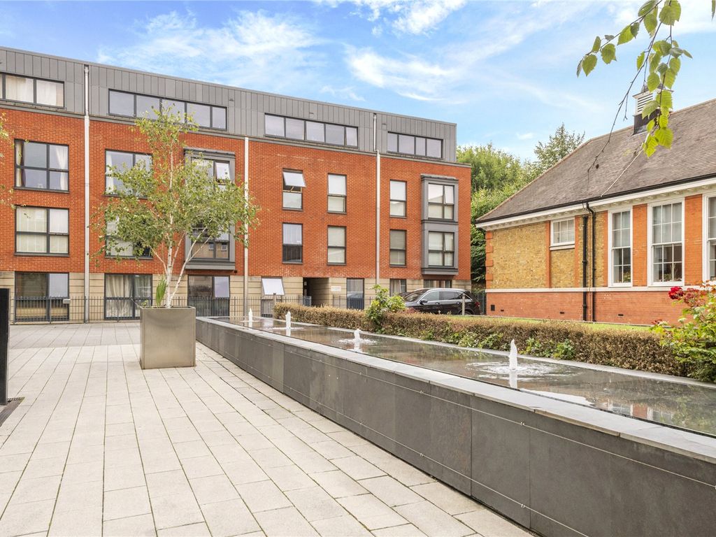 2 bed flat for sale in Manson House, Drummond Way N1, £800,000