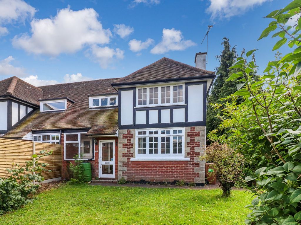 3 bed semi-detached house for sale in Gallows Hill Lane, Abbots Langley WD5, £625,000