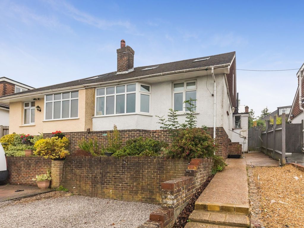 4 bed semi-detached house for sale in Woodbourne Avenue, Brighton BN1, £525,000