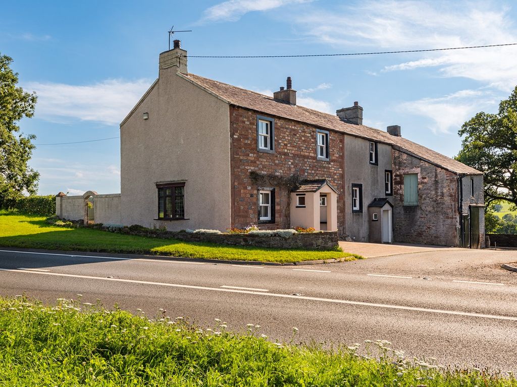 3 bed detached house for sale in Crackenthorpe, Appleby In Westmorland CA16, £350,000