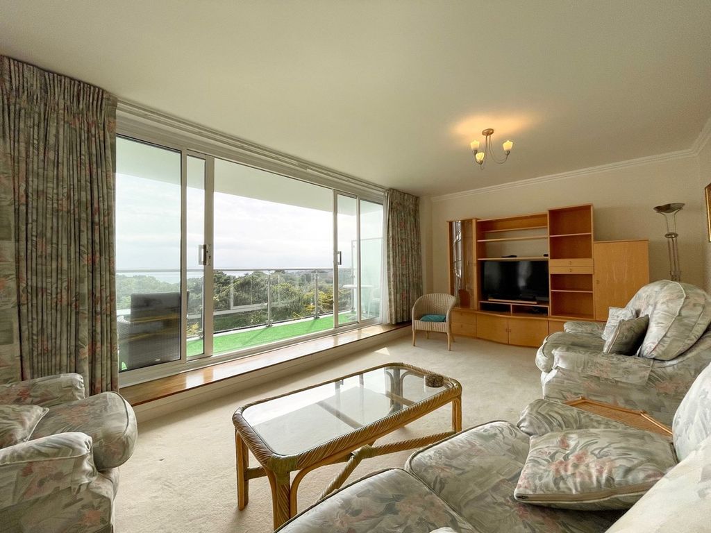 3 bed flat for sale in Admirals Walk, West Cliff Road, Bournemouth BH2, £375,000