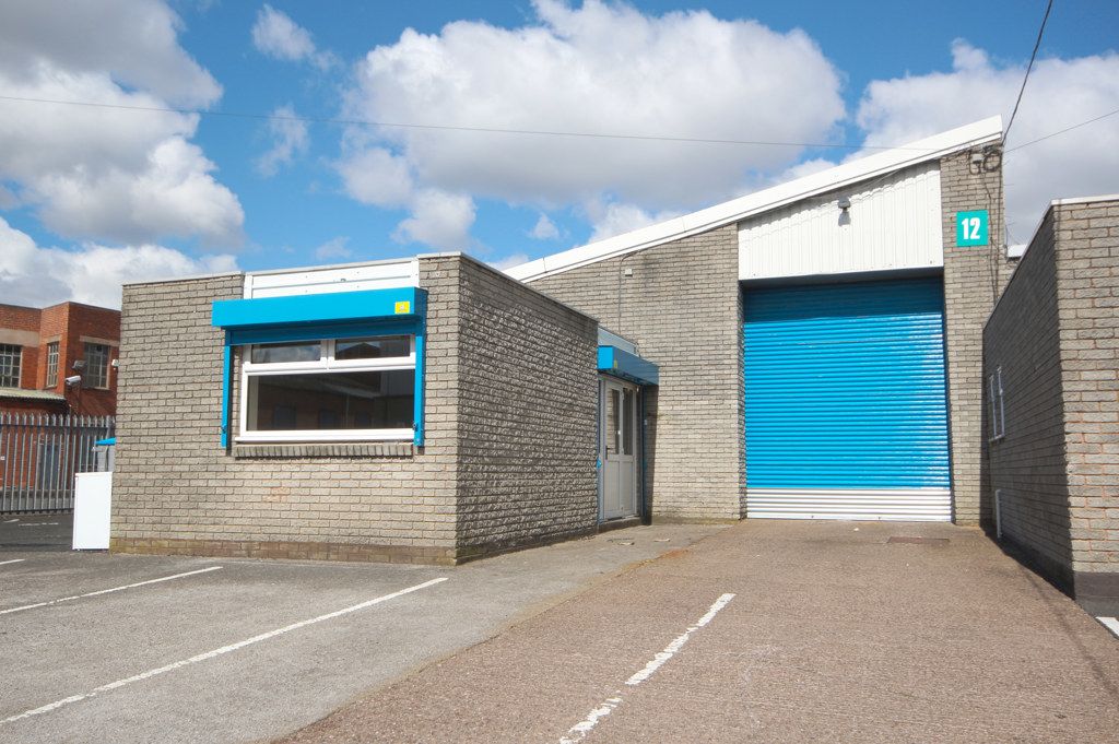 Warehouse to let in Unit 8, Forge Trading Estate, Mucklow Hill, Halesowen B62, Non quoting