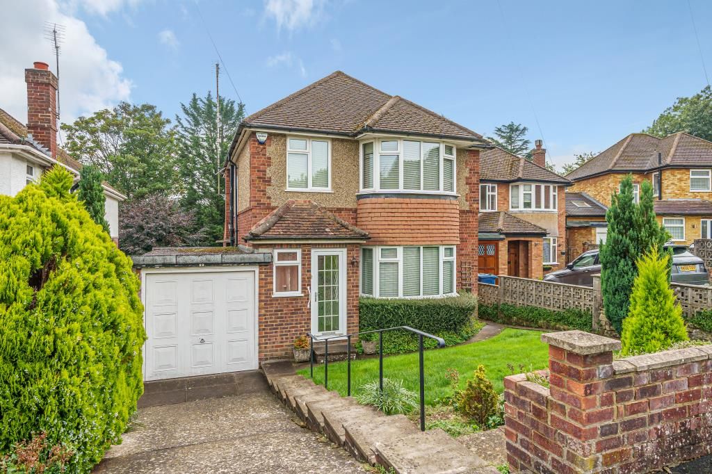 3 bed detached house for sale in High Wycombe, Buckinghamshire HP11, £525,000