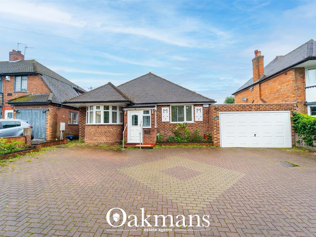 4 bed detached bungalow for sale in Lode Lane, Solihull B92, £625,000