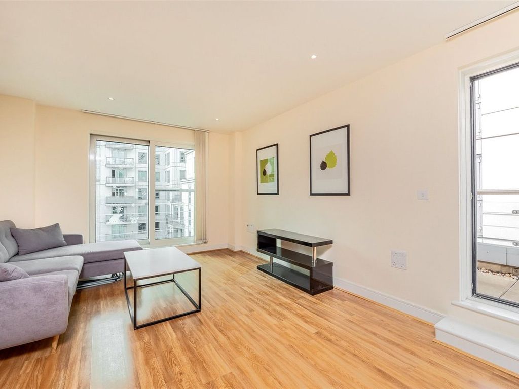 2 bed flat for sale in St George Wharf, St George Wharf, London SW8,, £650,000