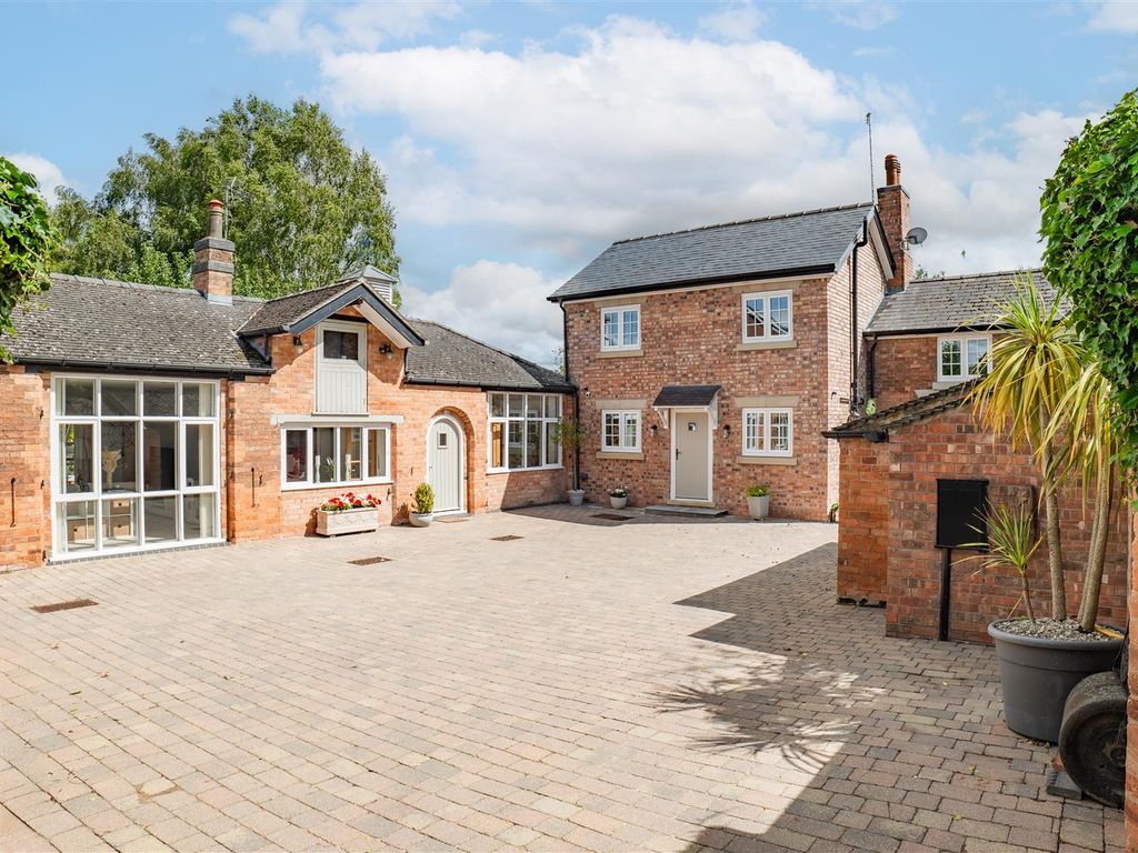 5 bed property for sale in Moor Lane, Kirk Langley, Ashbourne DE6, £875,000
