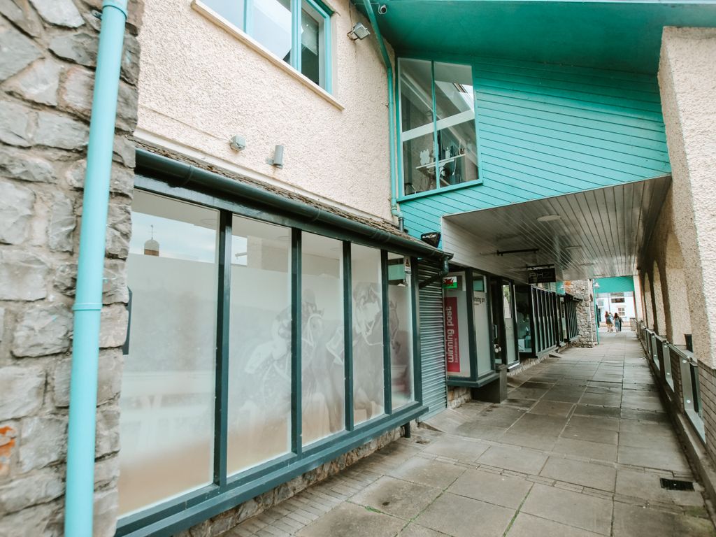 Retail premises to let in Unit 3 Penny Lane, Old Mason's Yard, Cowbridge, Cowbridge CF71, £10,000 pa