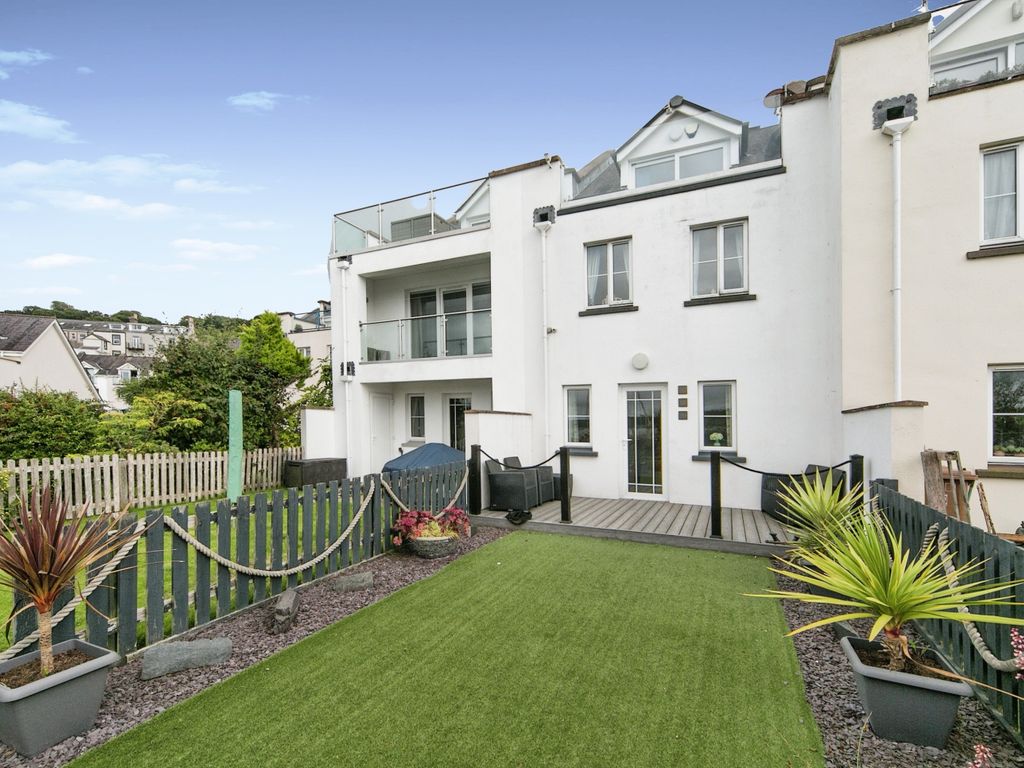 3 bed terraced house for sale in Hen Gei Llechi, Y Felinheli, Gwynedd LL56, £400,000
