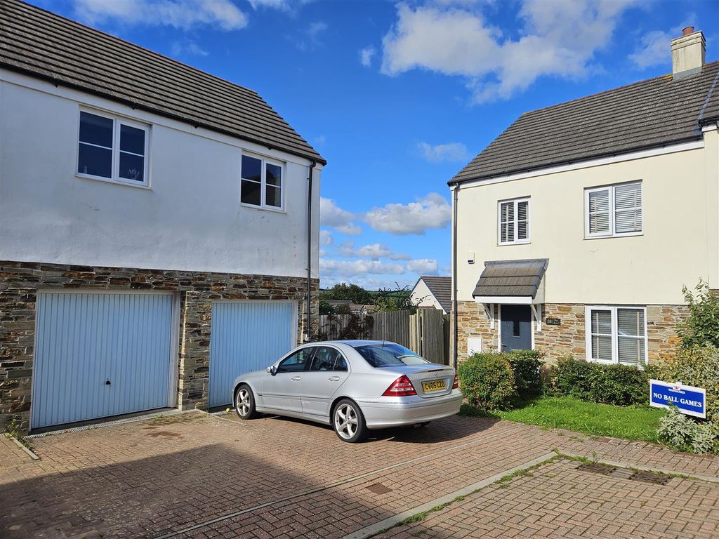 4 bed semi-detached house for sale in Du Maurier Drive, Fowey PL23, £425,000