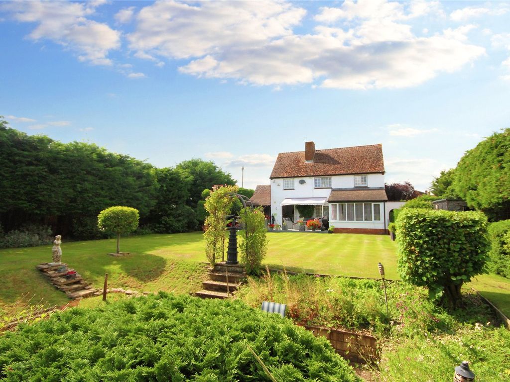 4 bed detached house for sale in Station Road, Eckington, Pershore, Worcestershire WR10, £590,000