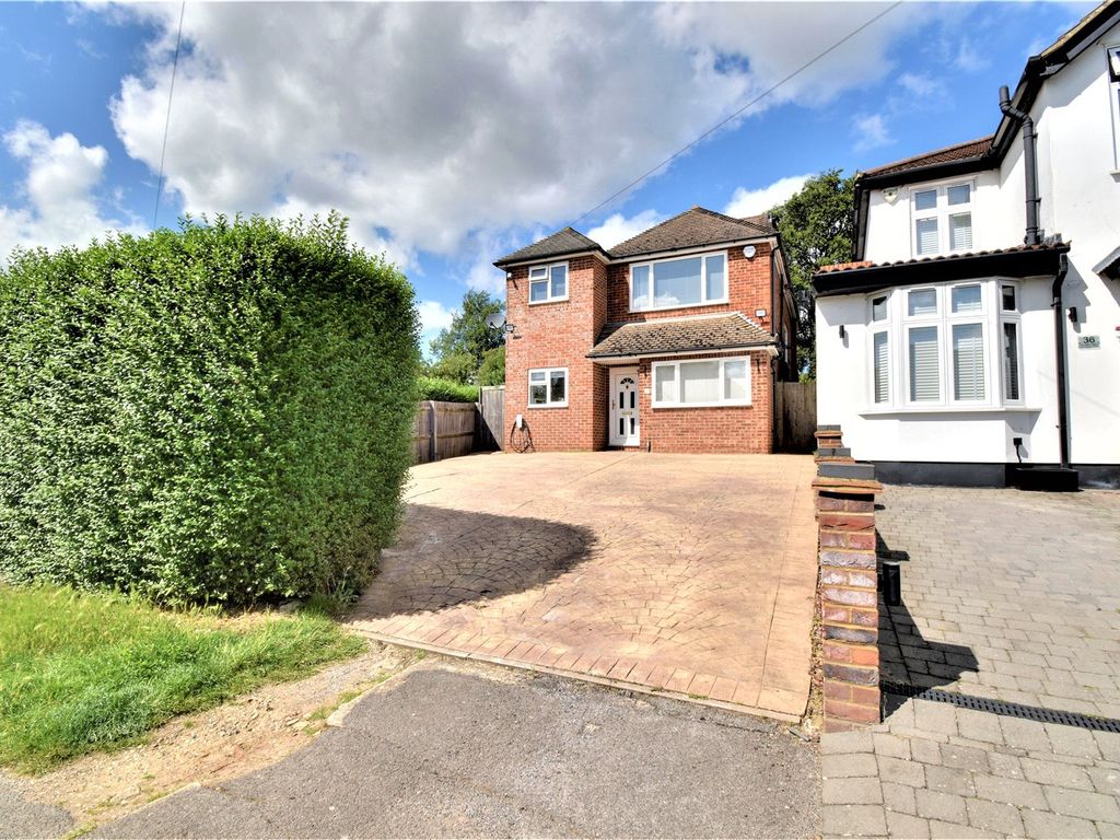 4 bed detached house for sale in Trowley Rise, Abbots Langley, Hertfordshire WD5, £799,950