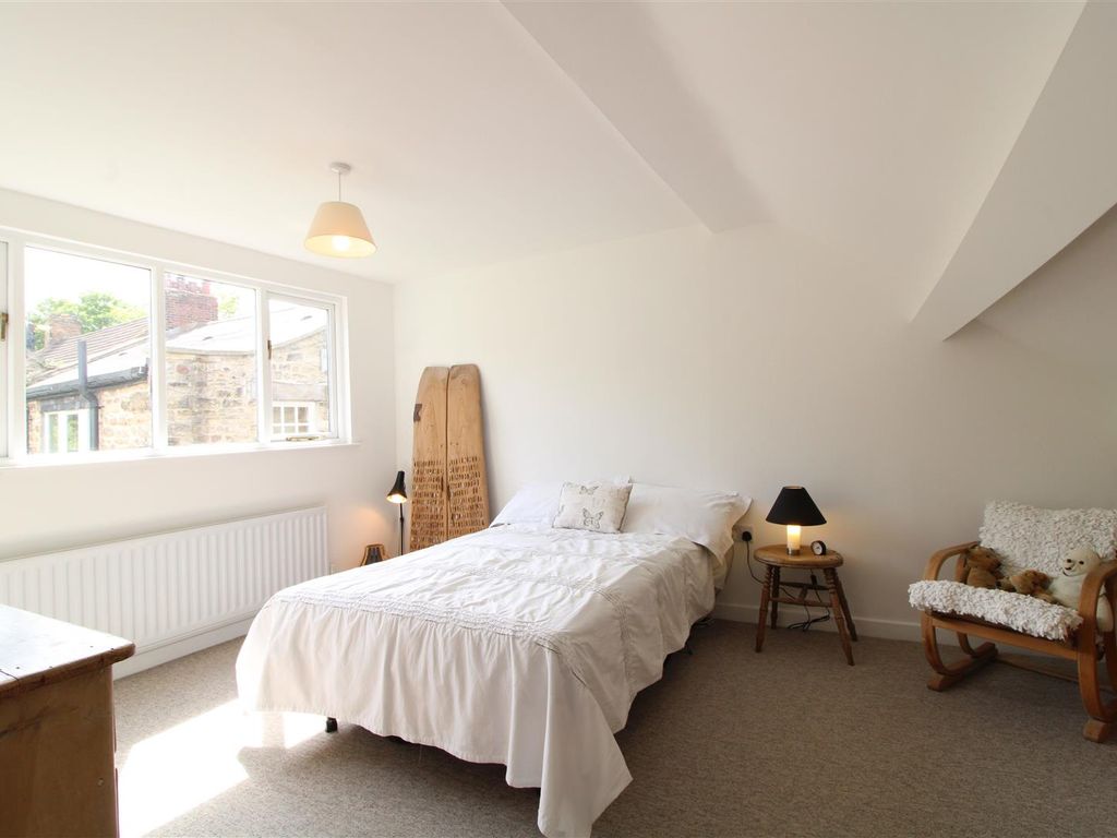 4 bed detached house for sale in Ryton Village, Ryton NE40, £425,000