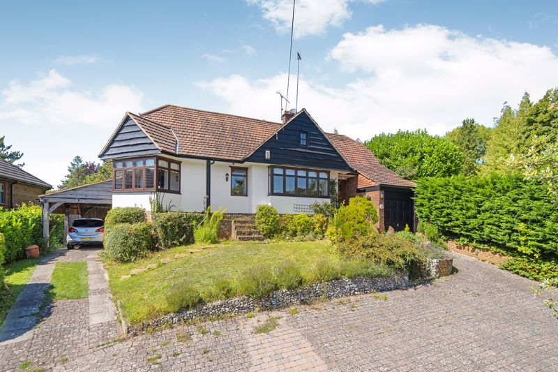 4 bed detached house for sale in The Hillside, Chelsfield Park, Orpington BR6, £1,185,000