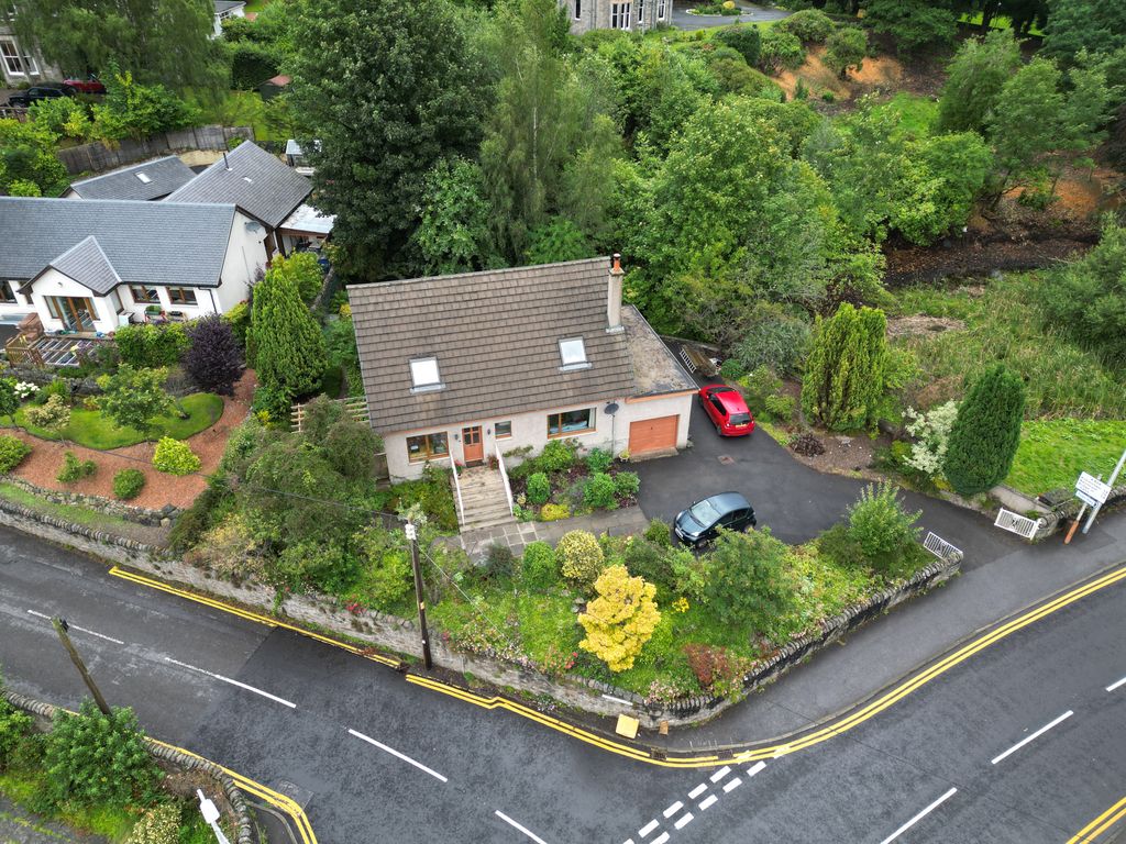 4 bed detached house for sale in West Moulin Road, Pitlochry PH16, £370,000