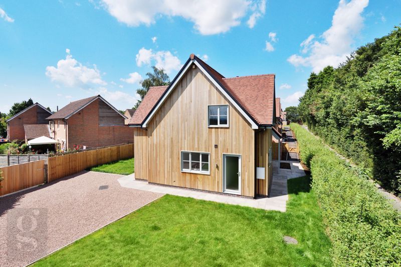 4 bed detached house for sale in Redmarley, Gloucestershire GL19, £550,000