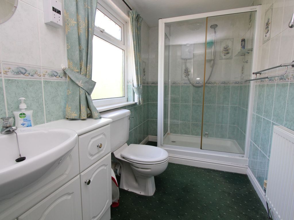 5 bed detached bungalow for sale in Rhoose Road, Rhoose CF62, £475,000