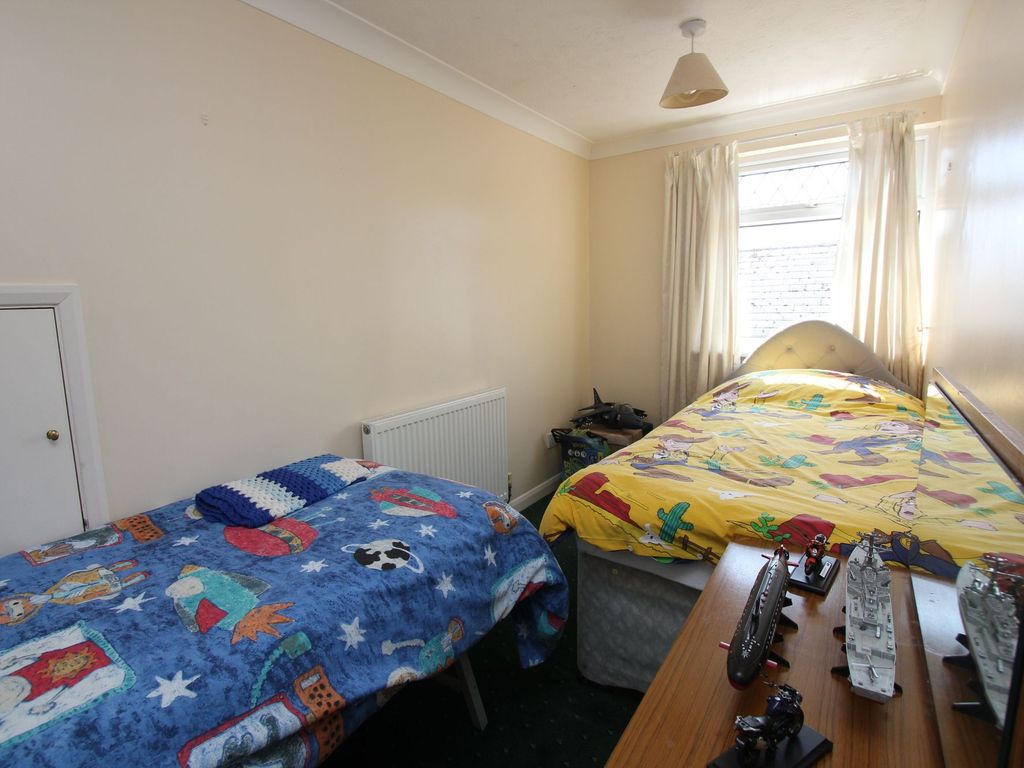 5 bed detached bungalow for sale in Rhoose Road, Rhoose CF62, £475,000