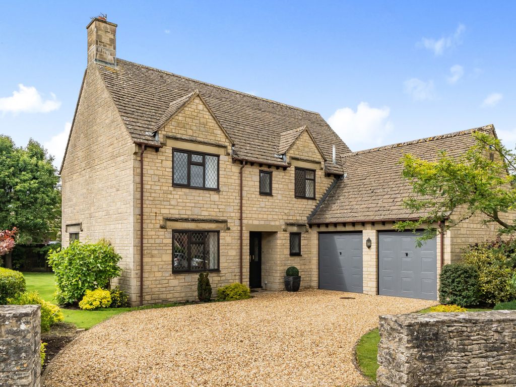 4 bed detached house for sale in Tamesis Drive, Kemble, Cirencester, Gloucestershire GL7, £750,000