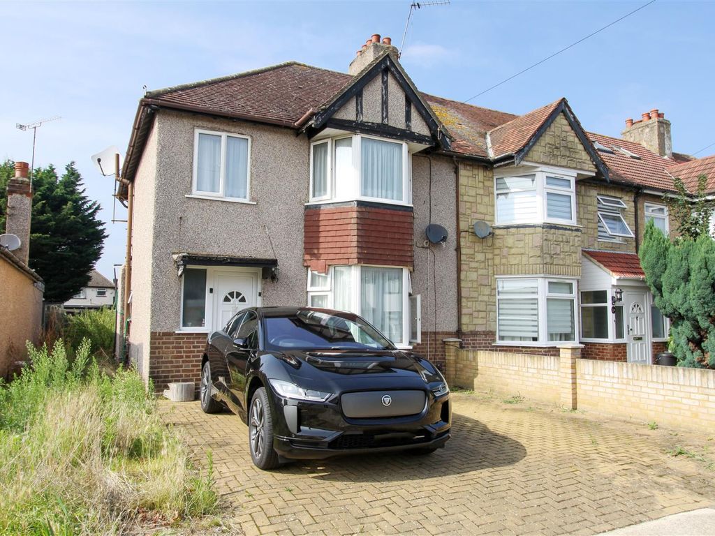 3 bed end terrace house for sale in Dickens Avenue, Hillingdon UB8, £485,000