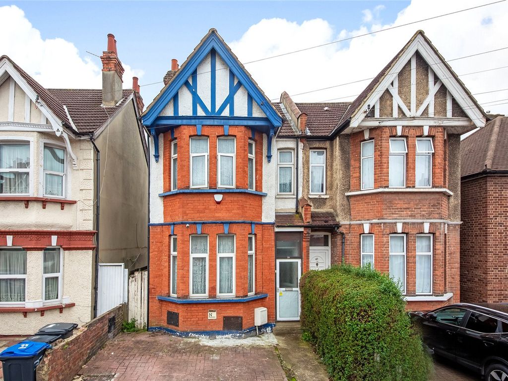 3 bed semi-detached house for sale in Broughton Road, Thornton Heath CR7, £485,000