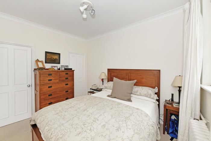 2 bed flat for sale in Hyde Park Street, Hyde Park, London W2, £1,400,000