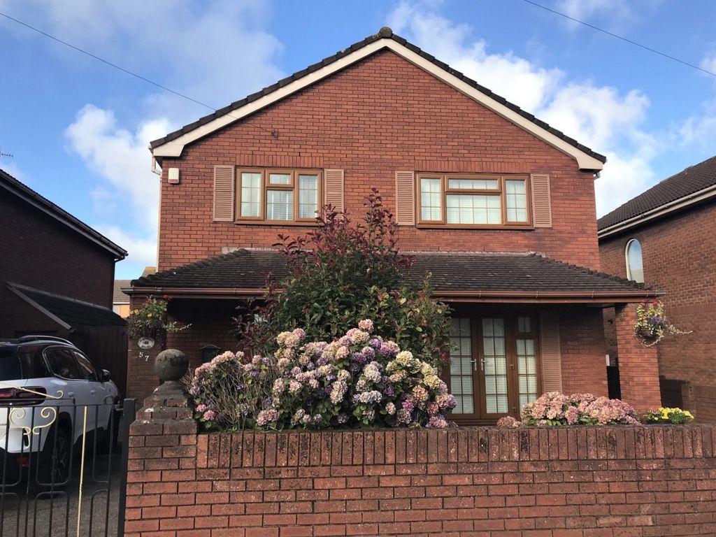 4 bed detached house for sale in Sitwell Way, Port Talbot, Neath Port Talbot. SA12, £400,000