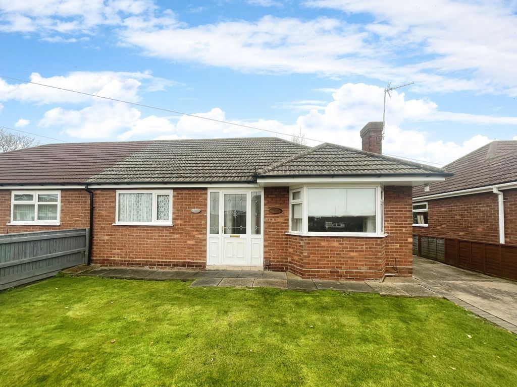 2 bed bungalow for sale in Eastfield, Humberston, Grimsby, Lincolnshire DN36, £160,000