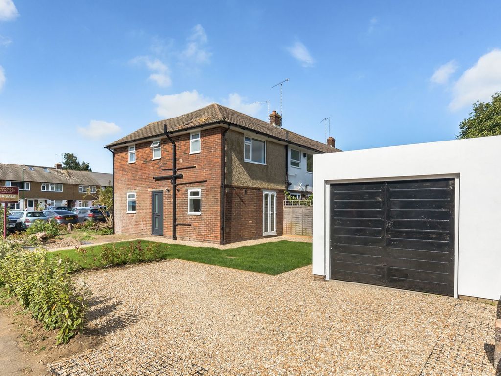 3 bed end terrace house for sale in Priors Close, Upper Beeding BN44, £375,000