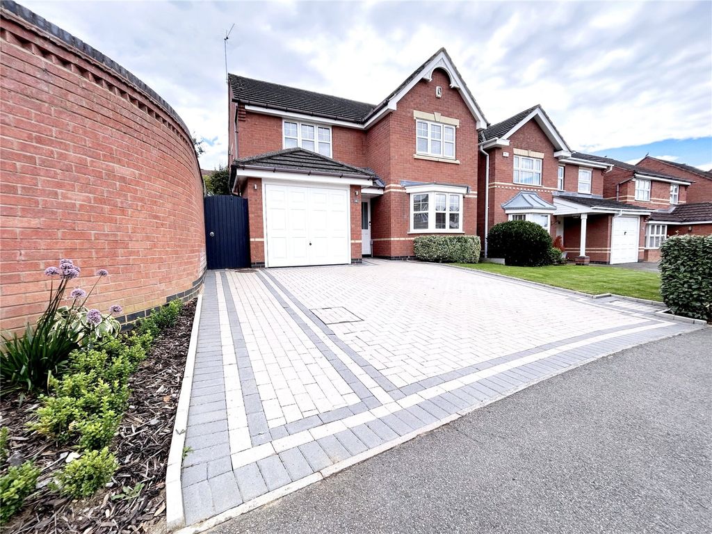 4 bed detached house for sale in Audley Close, Market Harborough, Leicestershire LE16, £460,000