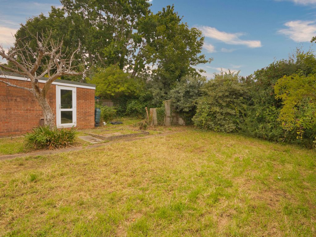 3 bed detached bungalow for sale in Hoveland Lane, Parkfield, Taunton TA1, £345,000