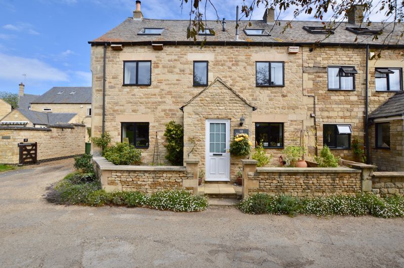 4 bed barn conversion for sale in The Green, Ketton, Stamford PE9, £485,000