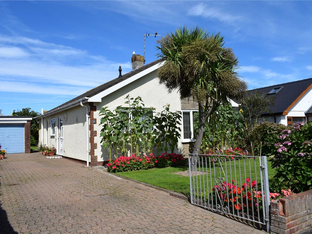 3 bed bungalow for sale in Fulmar Road, Notage, Porthcawl CF36, £375,000
