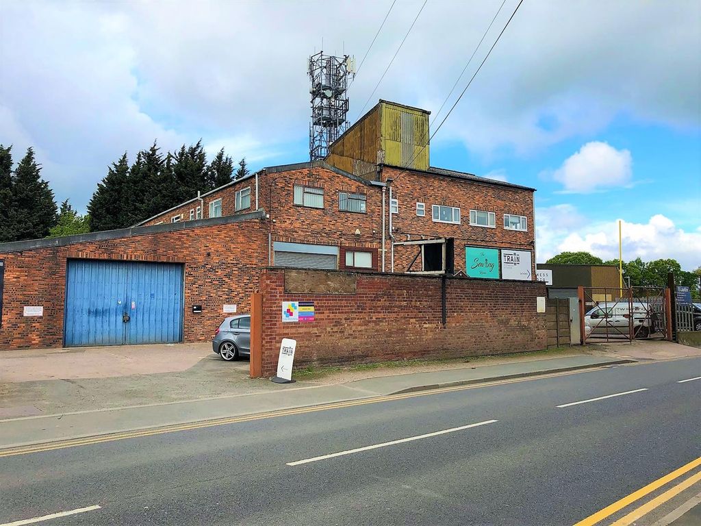 Light industrial to let in Mezzanine At Station Yard, Station Road, Elworth, Sandbach, Cheshire CW11, £2,000 pa