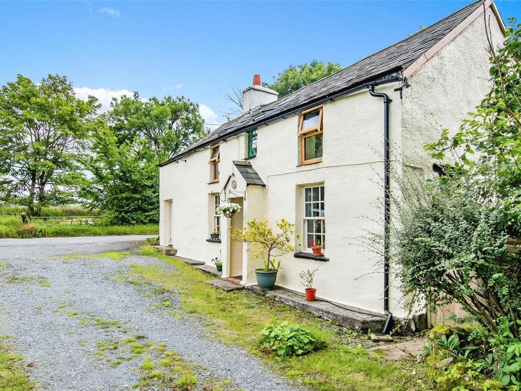 3 bed detached house for sale in Trefenter, Aberystwyth, Ceredigion SY23, £350,000