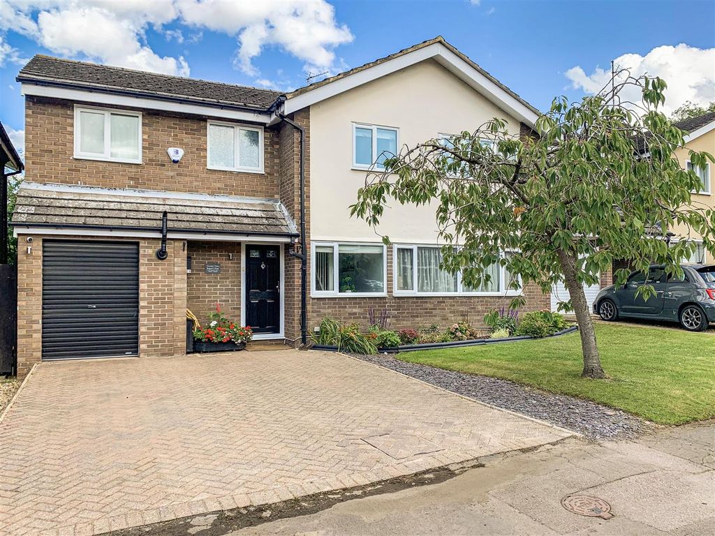 4 bed detached house for sale in Rogers Close, Elsworth, Cambridge CB23, £600,000