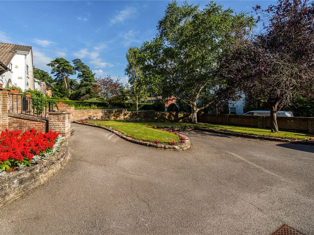 4 bed detached house for sale in Branksome Wood Road, Bournemouth BH2, £825,000
