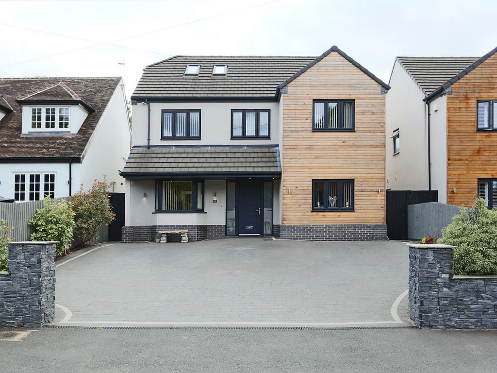5 bed detached house for sale in Fairfield Crescent, Glenfield LE3, £595,000