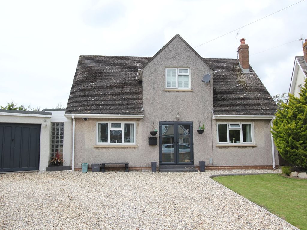 4 bed detached house for sale in Windmill Close, Llantwit Major CF61, £535,000