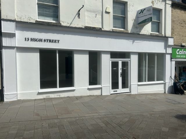 Retail premises to let in High Street, Calne SN11, £14,000 pa
