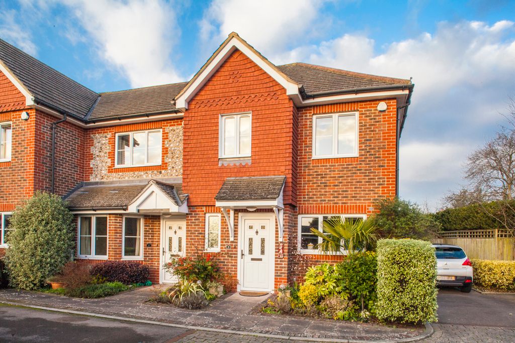 2 bed property for sale in 2 Marsh Place, Pangbourne On Thames RG8, £425,000