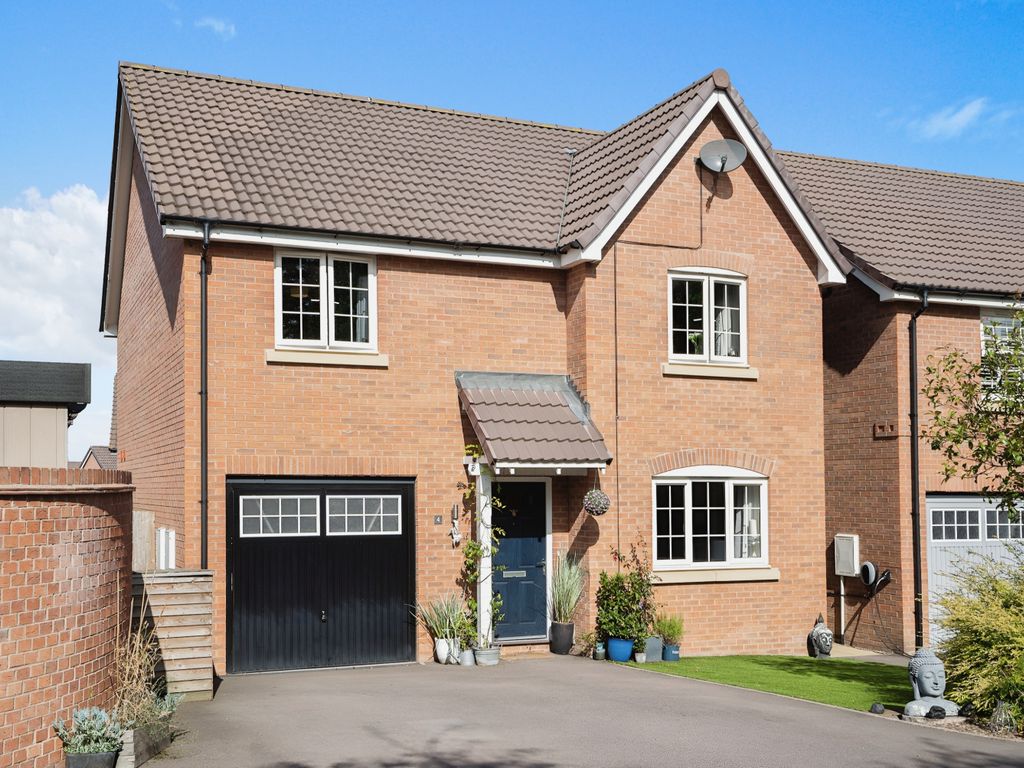 4 bed detached house for sale in The Leys, Lutterworth LE17, £400,000