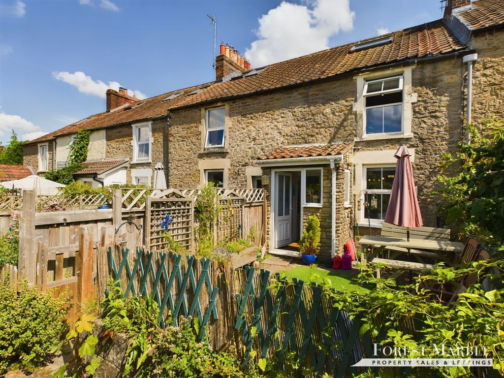 3 bed terraced house for sale in The Retreat, Frome BA11, £375,000